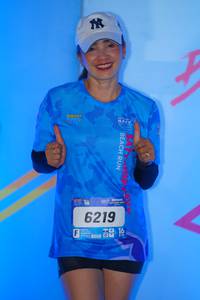 BIB: 6219
                            <button type="button" onclick="openModal(3238289)" class="btn btn-primary btn-sm float-right btn-popup" data-toggle="modal" data-target=".modal-high-quality">
                        <i class="fas fa-shopping-cart"></i> Add to Cart
                    </button>
                                            <button type="button" onclick="isThisMe(3238289, true)" class="btn btn-success btn-sm float-right btn-popup btn-isme hidden" data-toggle="tooltip" data-placement="bottom" title="นี่คือรูปของคุณใช่ไหม คลิกที่นี่เพื่อเอาเข้าอัลบั้ม">
                        <i class="fas fa-plus"></i> Add to album
                    </button>
                    <button type="button" onclick="isThisMe(3238289, false)" class="btn btn-warning btn-sm float-right btn-popup btn-isnotme hidden">
                        <i class="fas fa-ban"></i> Remove from album
                    </button>